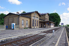 min 889 4.jpg min 889 4.jpg